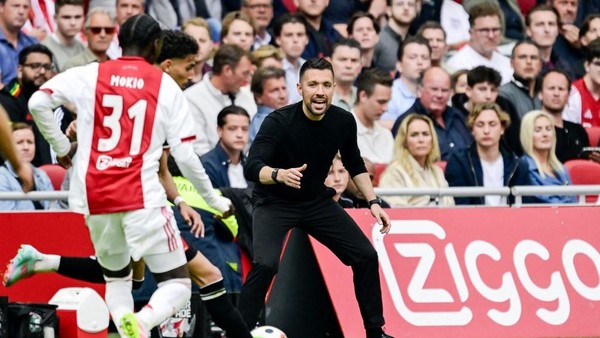 Eks Pelatih Ajax: Misteri Roma, Terungkap? Kita Lihat Nanti