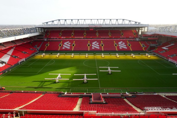Liverpool Bidik Frimpong: Pengganti Sempurna Alexander-Arnold?