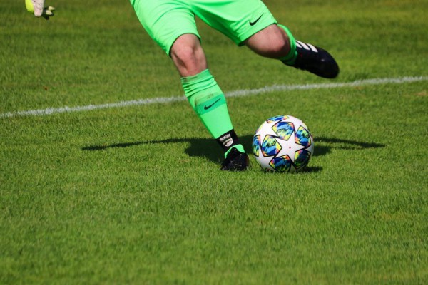 Rahasia Kiper: 3 Musim Clean Sheet Peter Gulacsi Bundesliga