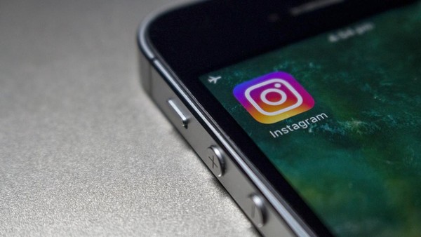 Rahasia Unggah 20+ Foto/Video Instagram Sekali Post