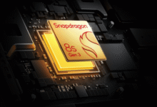 Snapdragon 8 Gen 3 vs Dimensity 8400: Raja Gaming Mana?