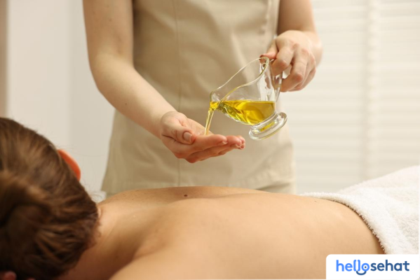 10 Minyak Urut Terbaik Apotik: Rahasia Relaksasi Instan