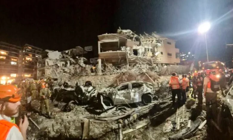 Balas Dendam Iran: Serangan Rudal Guncang Yerusalem & Tel Aviv, Puluhan Luka