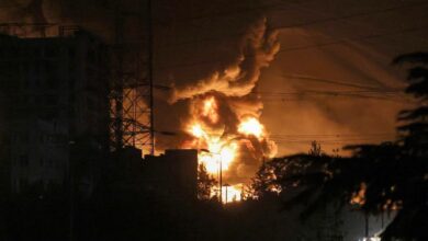 Bayangan Perang: Kehidupan di Teheran, Serangan Udara Israel