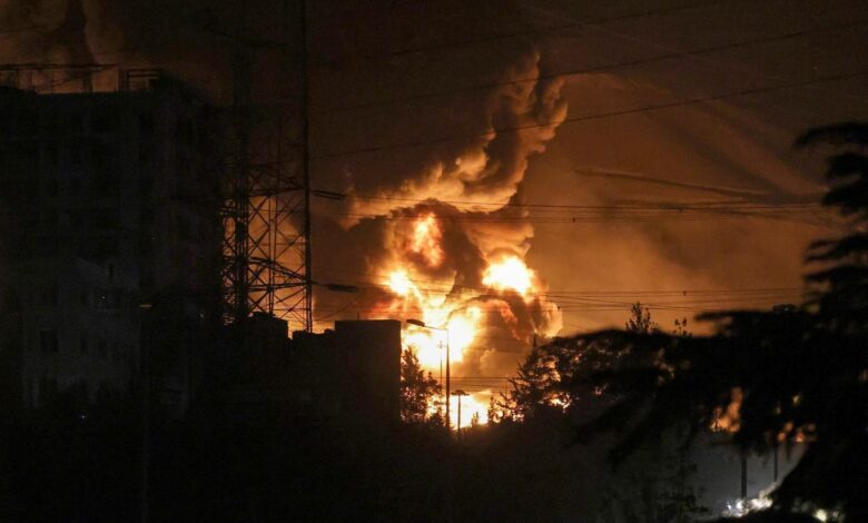 Bayangan Perang: Kehidupan di Teheran, Serangan Udara Israel