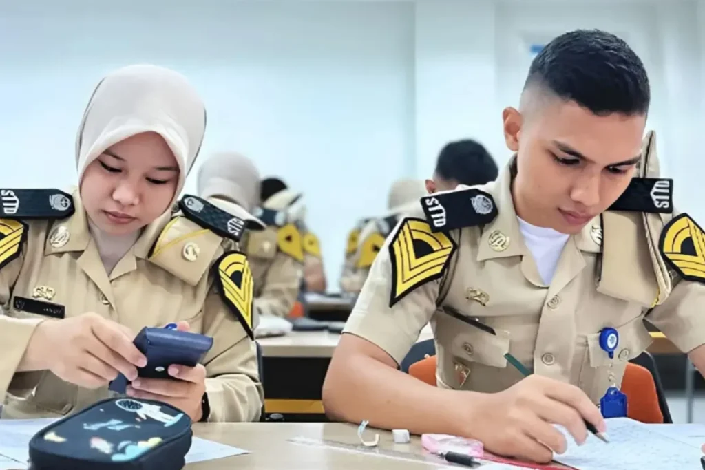 Daftar Sekolah Kedinasan 2025: Panduan Lengkap & Syaratnya