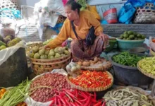 Gresik Deflasi: Harga Cabai & Ikan Anjlok Drastis!