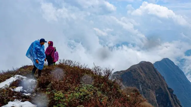 Gunung Pyin Oo Lwin: Puncak Tertinggi Asia Tenggara yang Menakjubkan