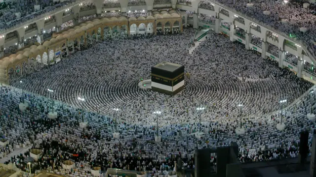 Haji 2023: Masjidil Haram Penuh, Jemaah Indonesia Diimbau Waspada