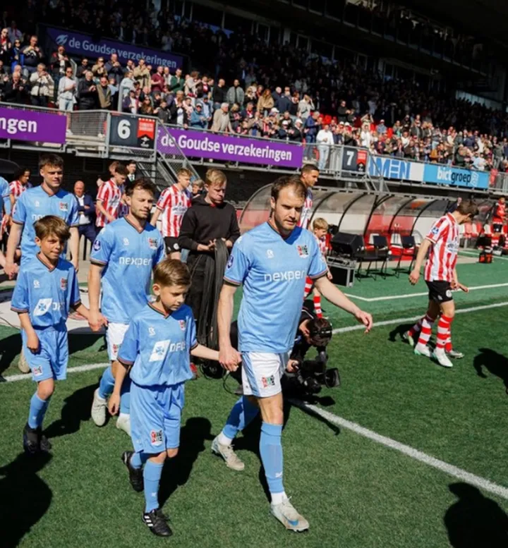 Live Score NEC vs Waalwijk: Saksikan Eredivisie 12 April!