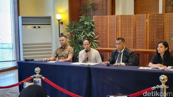 Nadiem Makarim Diperiksa: Kasus Korupsi Pengadaan Laptop Terungkap?