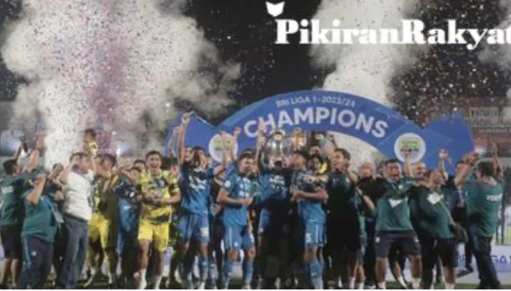 Persib Juara Liga 1! Imbang Persebaya-Persik Segel Gelar