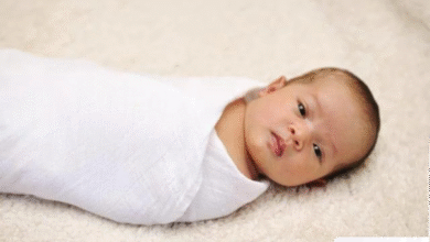 Rahasia Bedong Bayi: Manfaat Ajaib & Cara Praktisnya