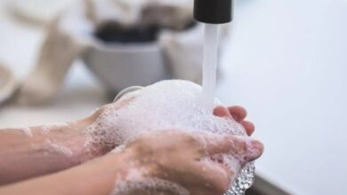 Rahasia Kulit Sehat Glowing: Kualitas Air Minum, Kunci Utamanya!