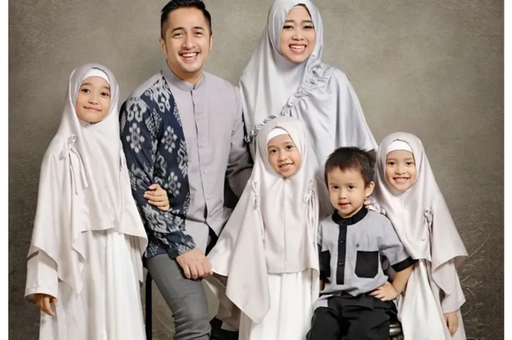 Rahasia Pernikahan Harmonis 16 Tahun: Irfan Hakim & Istri, Tanpa Permintaan?