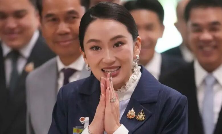 Skandal Telepon Guncang Thailand: PM Didesak Mundur!