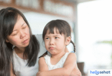 Strawberry Parents: Pola Asuh yang Merusak Masa Depan Anak?