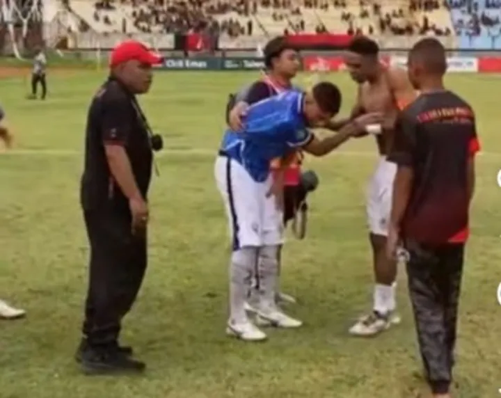 Tragedi Persibo: Degradasi ke Liga 3, Persipura Menang Telak