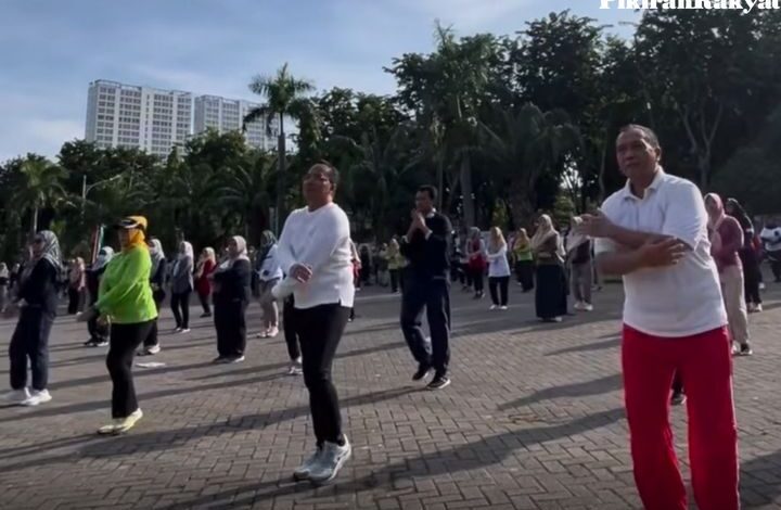Wakil Bupati Gresik Olahraga Sehat Bareng ASN: Semangat Kerja!