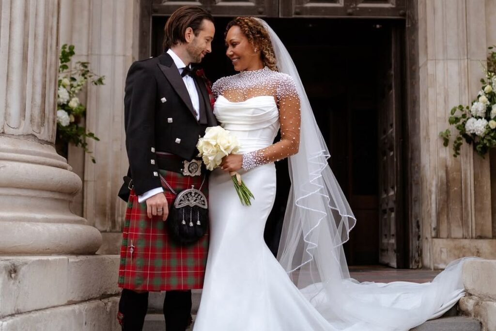 Gaun Pernikahan Mel B Spice Girls: Mutiara Mewah Terungkap